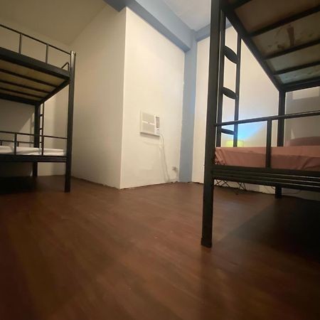 Lime Lite Manila Hostel Makati City Zewnętrze zdjęcie