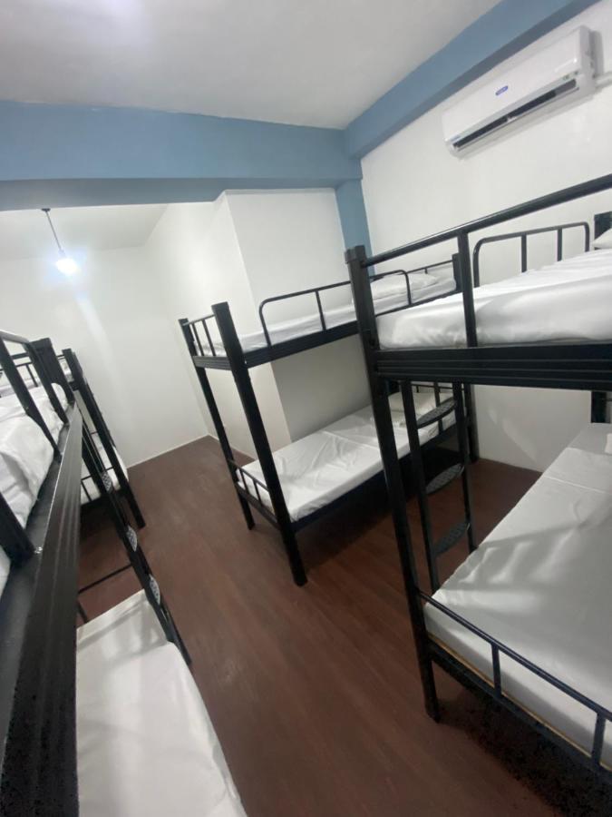 Lime Lite Manila Hostel Makati City Zewnętrze zdjęcie