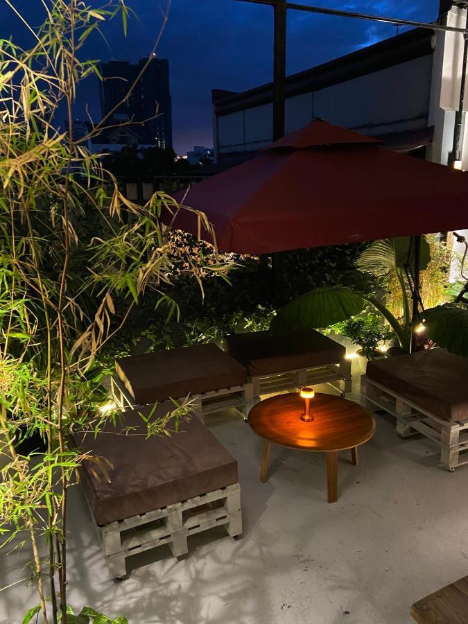 Lime Lite Manila Hostel Makati City Zewnętrze zdjęcie