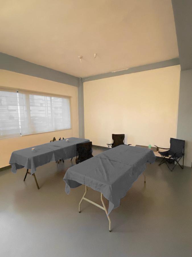 Lime Lite Manila Hostel Makati City Zewnętrze zdjęcie